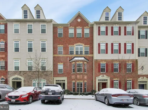 7560A Stoney Run Dr, Hanover, MD 21076