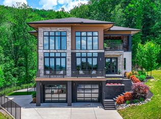 5800 Woodland Hills Dr, Nashville, TN 37211