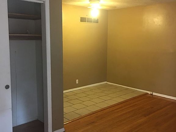 4th image of 325 Eichelberger St APT B