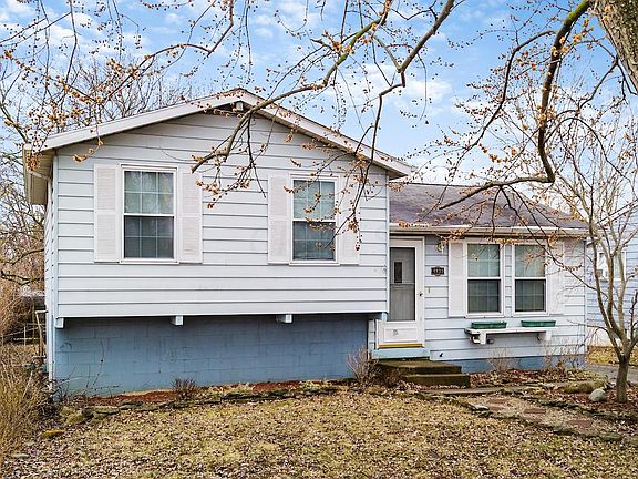 2nd image of 4933 Sullivant Ave