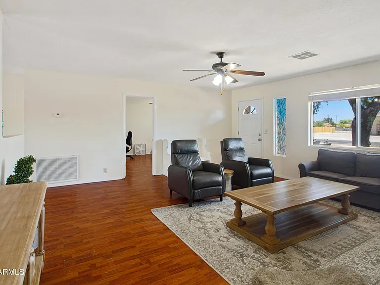 14038 N 180th Ave — Photo 3