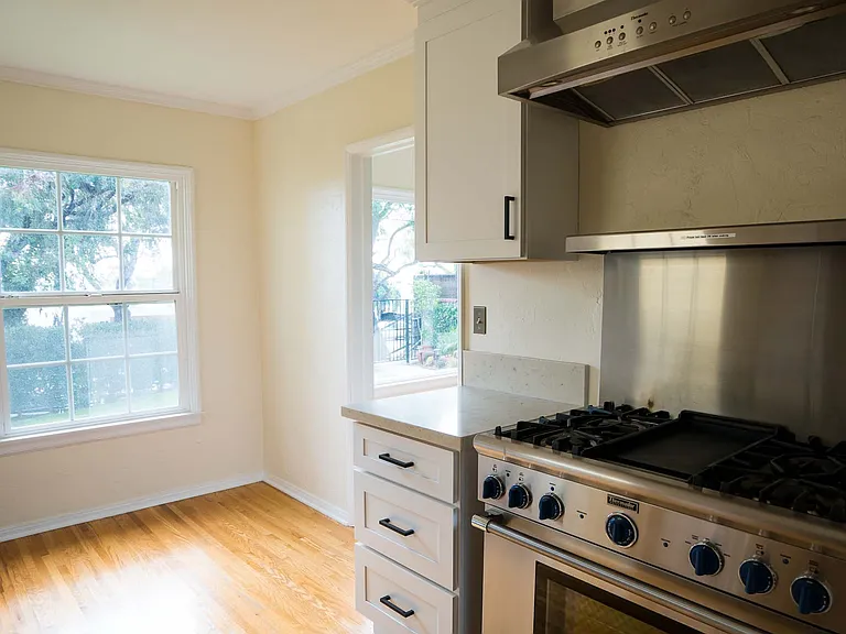 206 N Prospect Ave — Photo 22