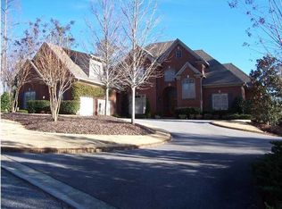 1997 Rosemont Pl, Vestavia, AL 35243