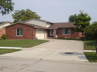 4099 Rose Mary Dr, Sterling Heights, MI 48310