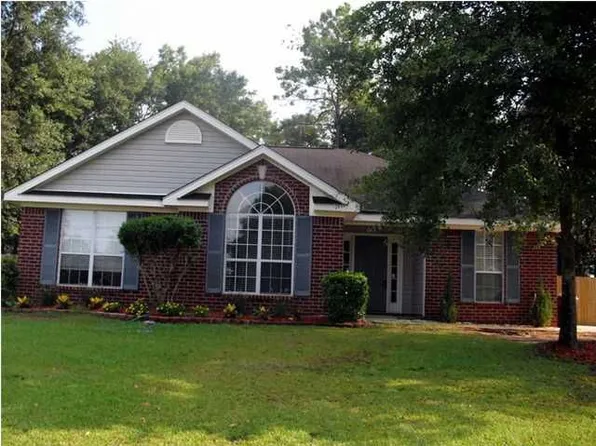 10671 Union Ct, Grand Bay, AL 36541