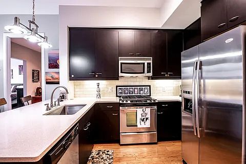 2nd image of 200 Manufacturers Rd APT 434