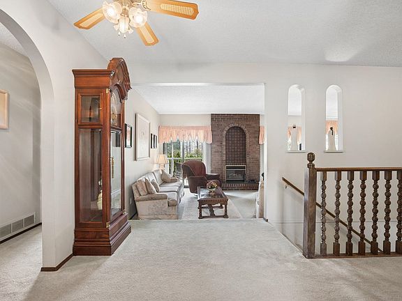 2nd image of 3225 Pinda Dr