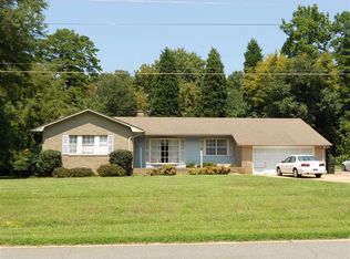 21220 Bethel Church Rd, Cornelius, NC 28031