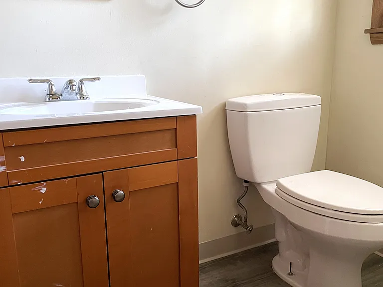 1103 Cedar View Dr — Photo 6
