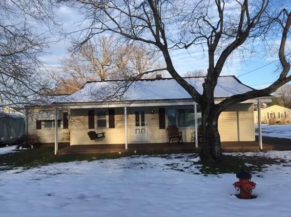 1009 Arlington Dr, Greenville, PA 16125