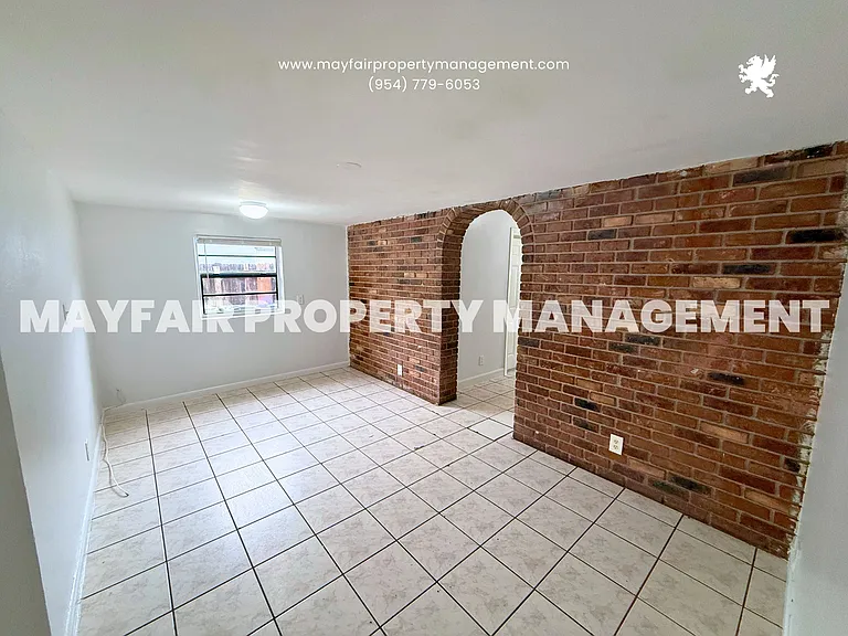 1329 NW 7th Ave — Photo 7