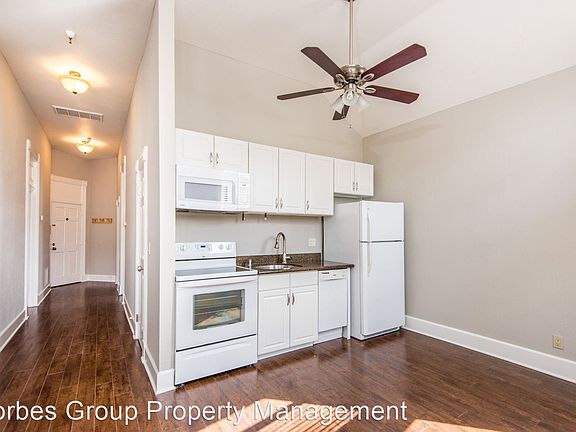 5th image of 31 E Main St APT 204