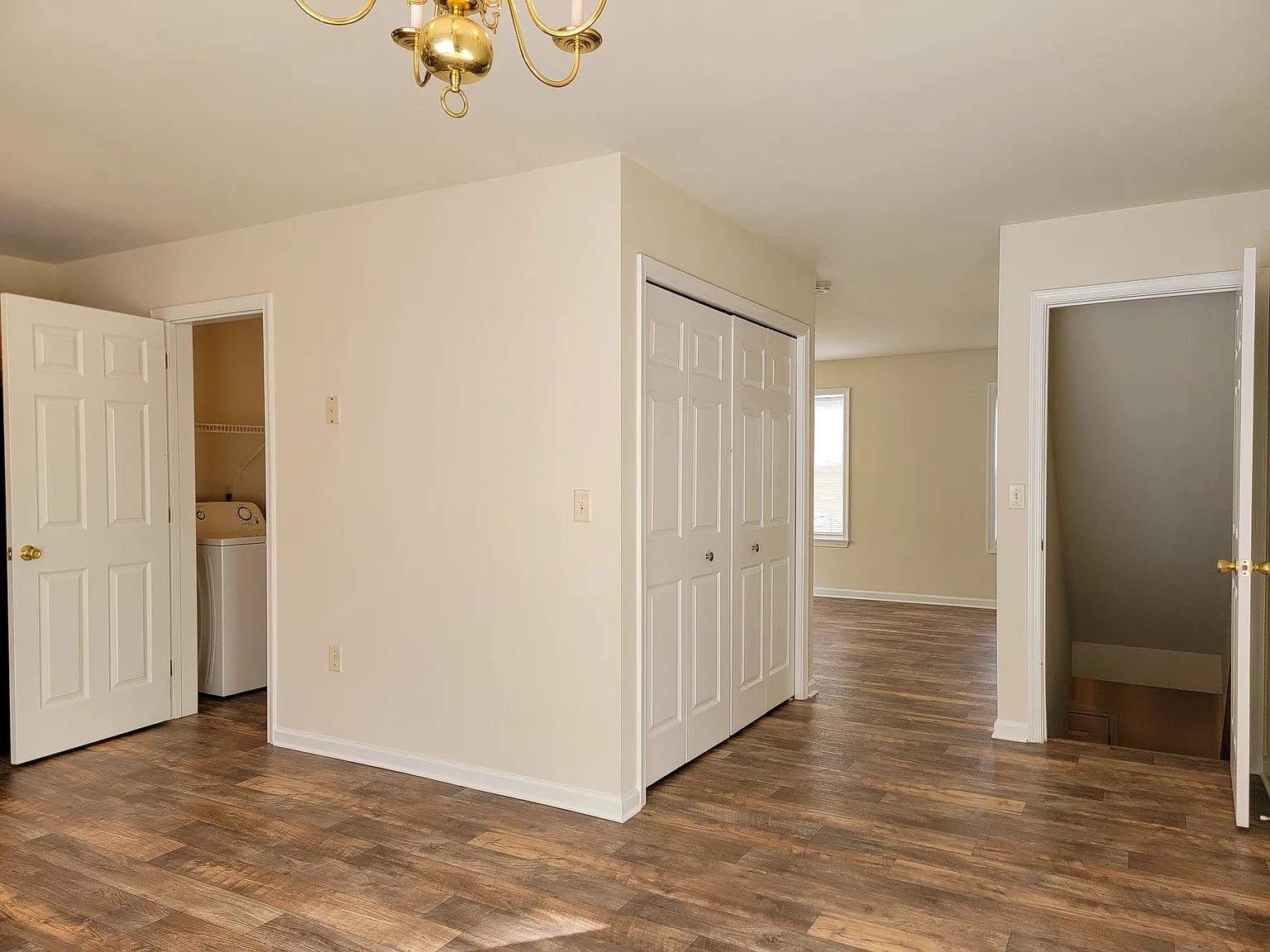 3 bed, 1.5 bath, 1280 sqft, $1,795 — Photo 3
