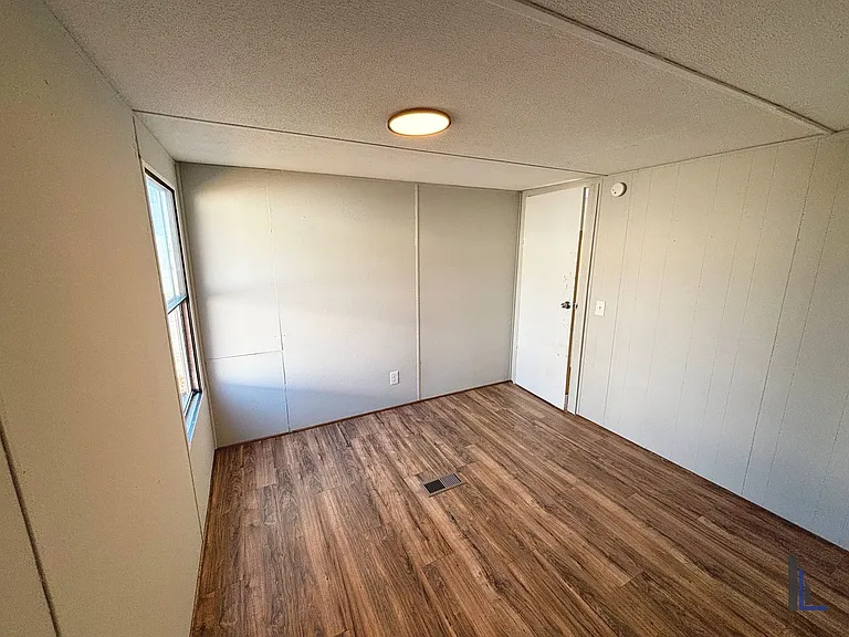 105 Cypress St — Photo 9