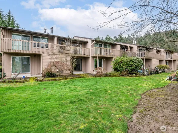 8521 S 259th Street #B-15, Kent, WA 98030
