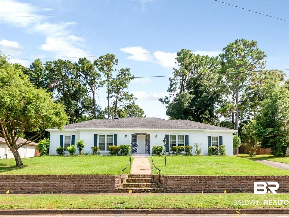 1st image of 4059 Westmoreland Dr S
