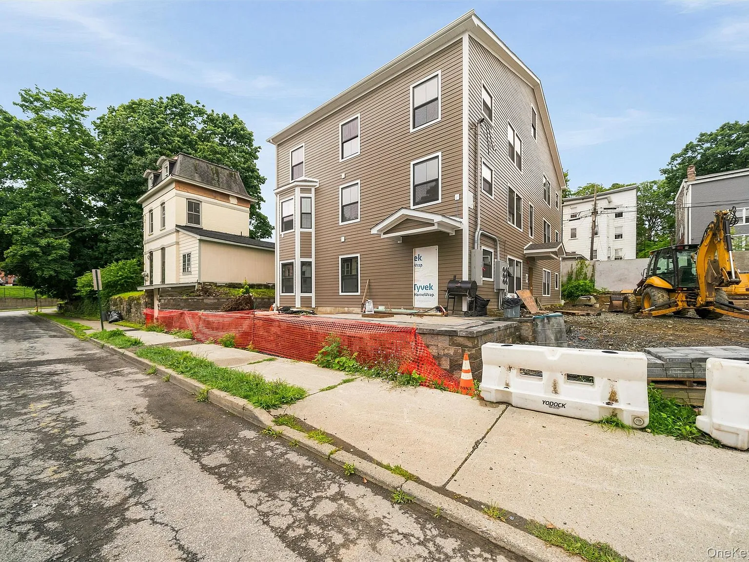 133 N Miller St — Photo 1