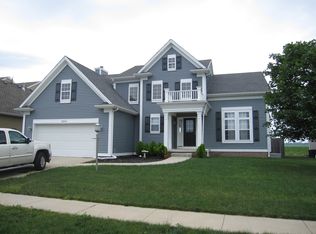 3908 Boulder Ridge Dr, Champaign, IL 61822