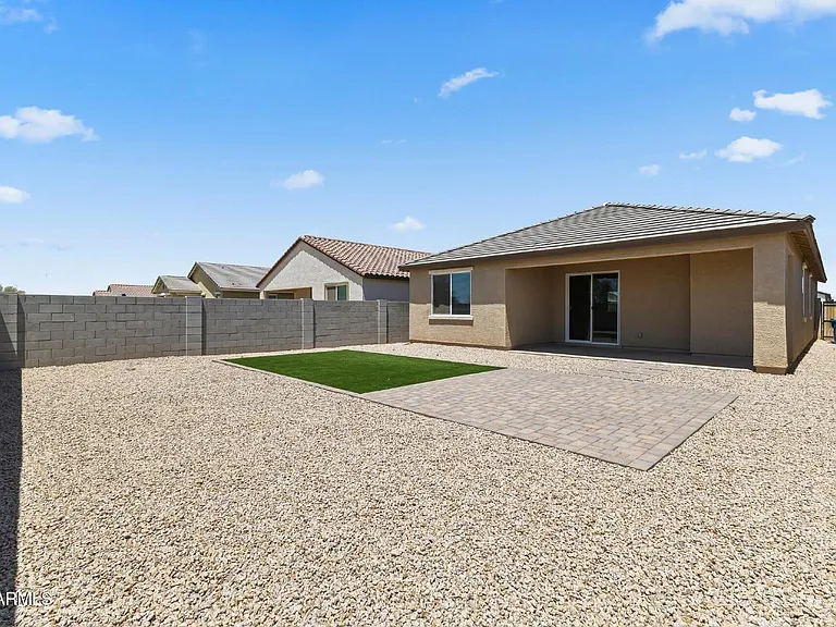 12219 E Wallflower Ln — Photo 2
