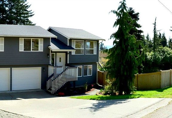 2nd image of 5405 122nd Ave E