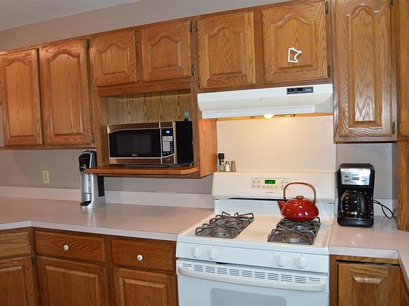 2nd image of 1623 Cherry Hills Dr