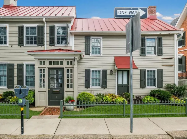 112-114 E State St #4, Doylestown, PA 18901