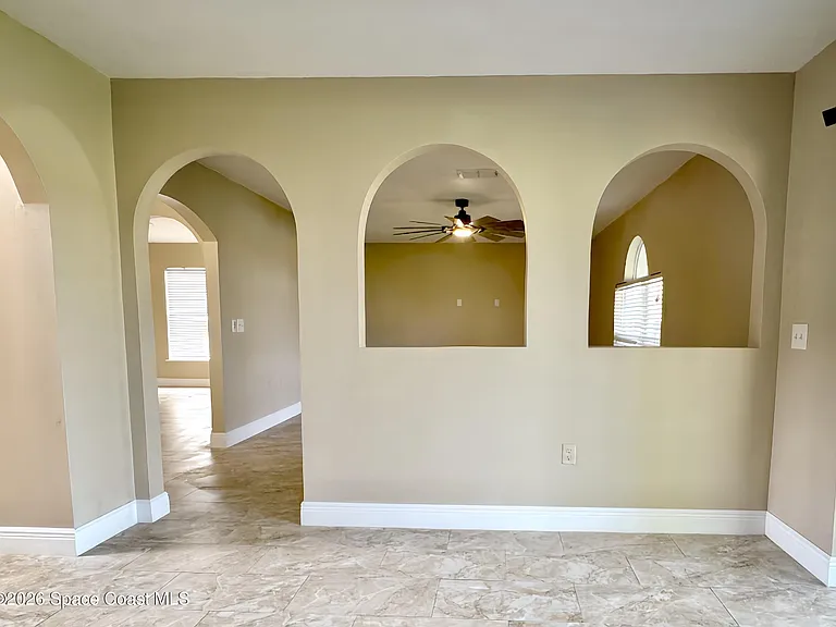1718 Sawgrass Dr SW — Photo 8