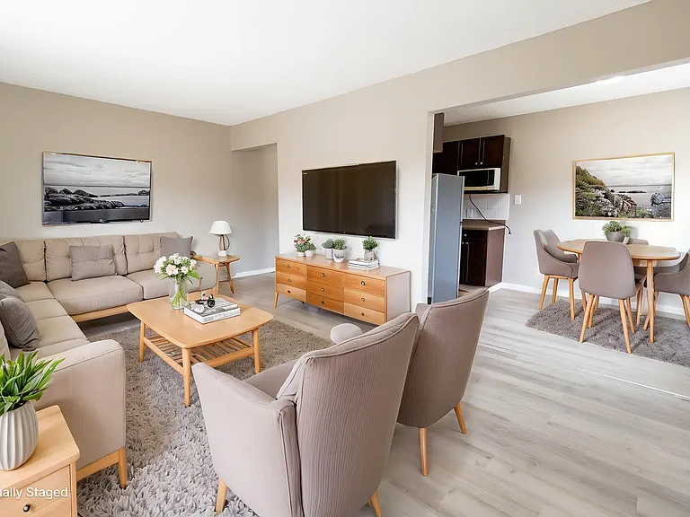 5355 Waverley Dr SW — Photo 1