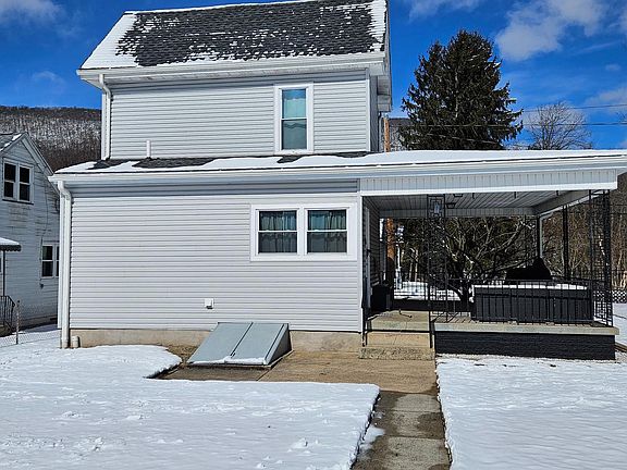 4th image of this home