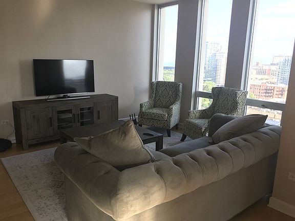 4th image of 1400 S Michigan Ave APT 1810