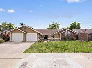 449 Jackson Ave, Tulare, CA 93274