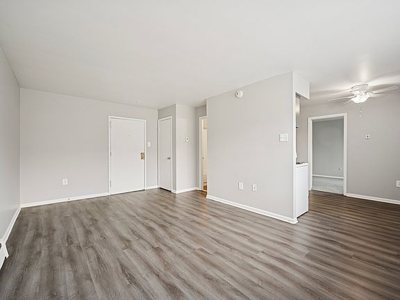 2nd image of 7206 Oxford Ave #11