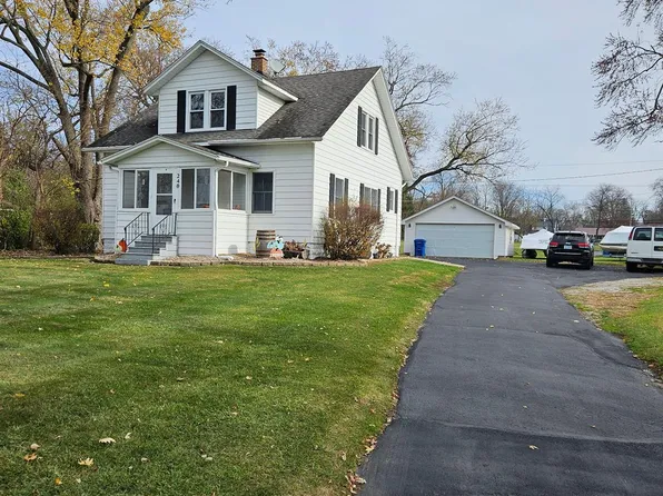 240 N Cass Lake Rd, Waterford, MI 48328
