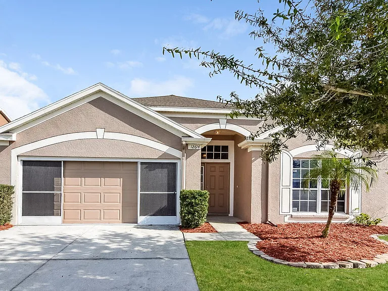 12614 Midpointe Dr — Photo 1