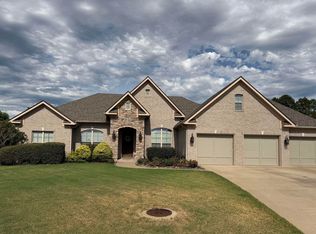 4800 Peterson Cv, Conway, AR 72034