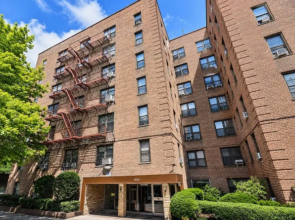 2400 E 3rd St APT 619, Brooklyn, NY 11223