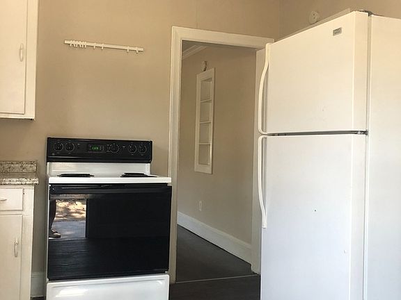 5th image of 2207 Twin Ave