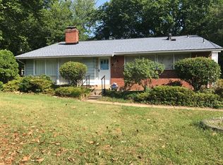 4528 Roundhill Rd, Alexandria, VA 22310