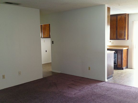 LR/hall/kitchen
