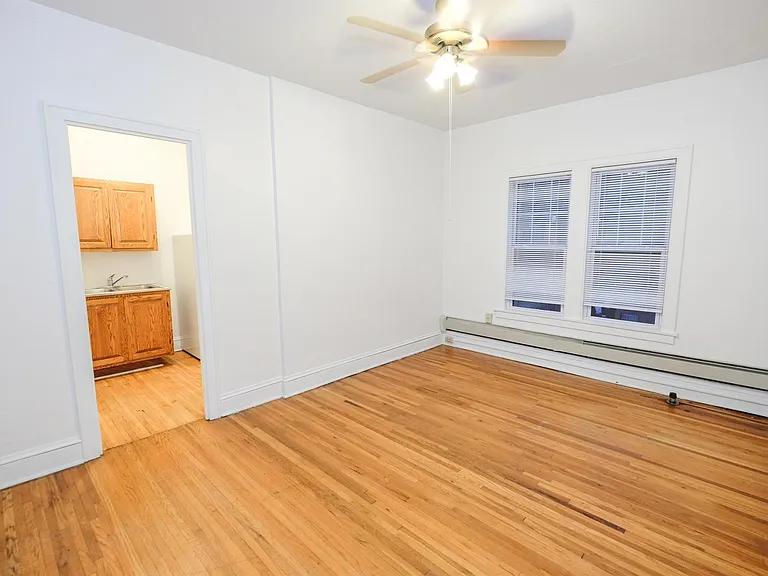 Grand Place Apartments — Photo 17