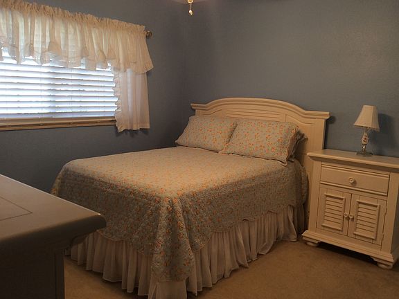 4th image of 1520 Banana Dr