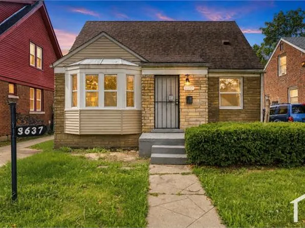 8637 Carlin St, Detroit, MI 48228
