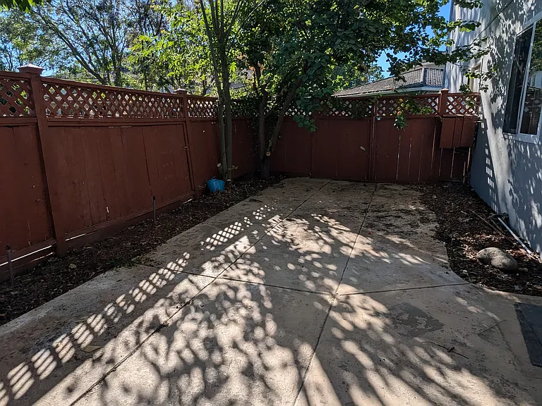 5617 Playa Del Rey #3 — Photo 9