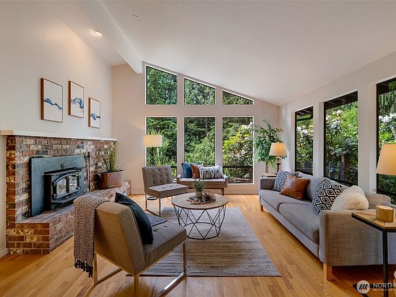 5th image of 6114 218th Street SE