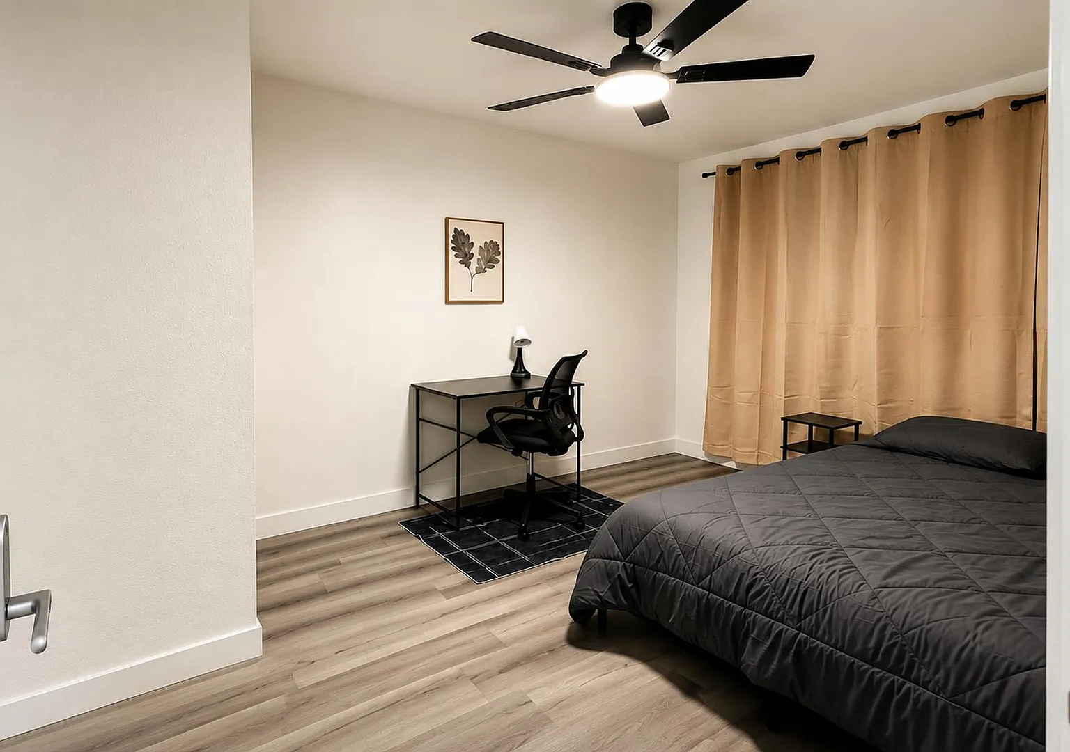 4 bed, 2.0 bath, 2110 sqft, $862 — Photo 1