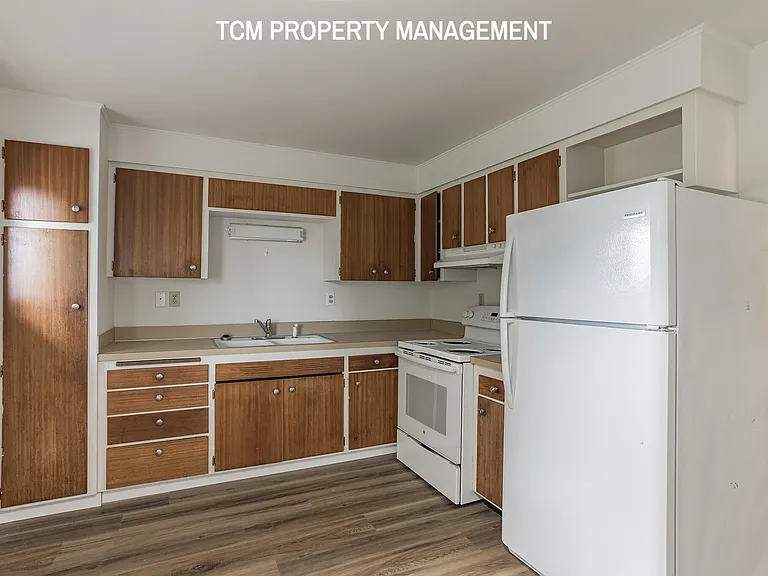 7126 49th Dr NE #4 — Photo 2