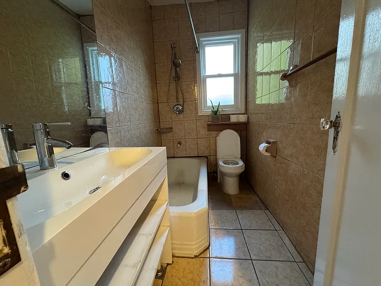 994 Willoughby Ave #2 — Photo 14