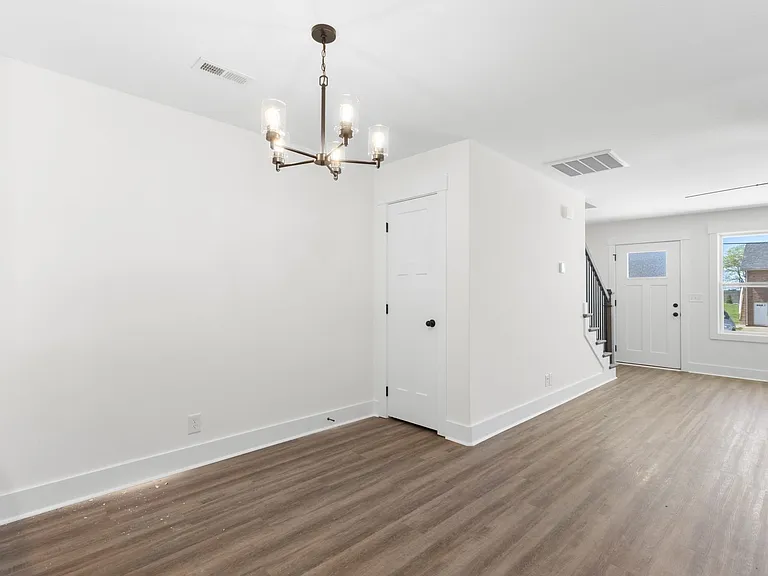 3873 Jockey Dr — Photo 7