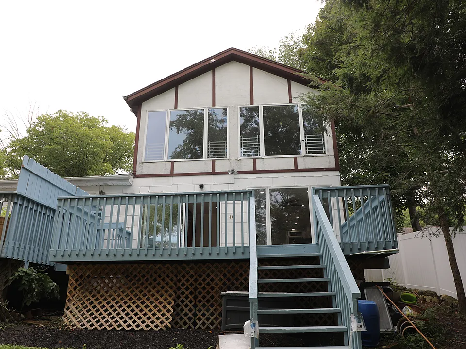 44 Passaic Dr #B