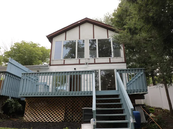44 Passaic Dr #B, Hewitt, NJ 07421